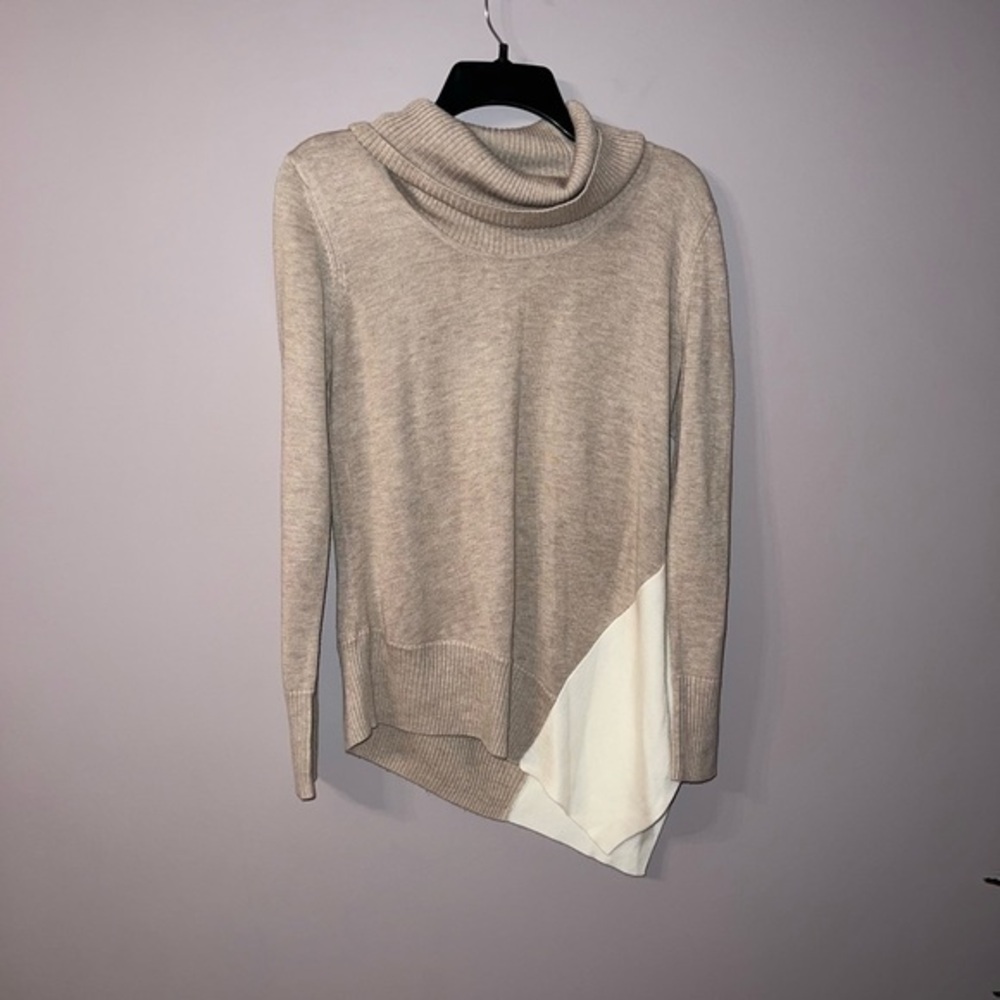 Tan brown and white turtleneck sweater Calvin Klein size small